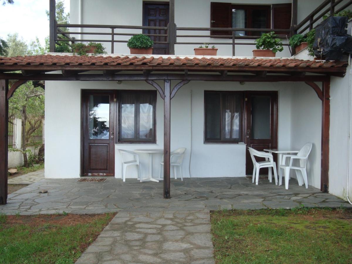 Para Thin Alos Inn Néos Marmarás Zimmer foto