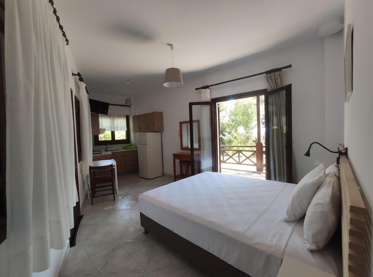 Para Thin Alos Inn Néos Marmarás Exterior foto
