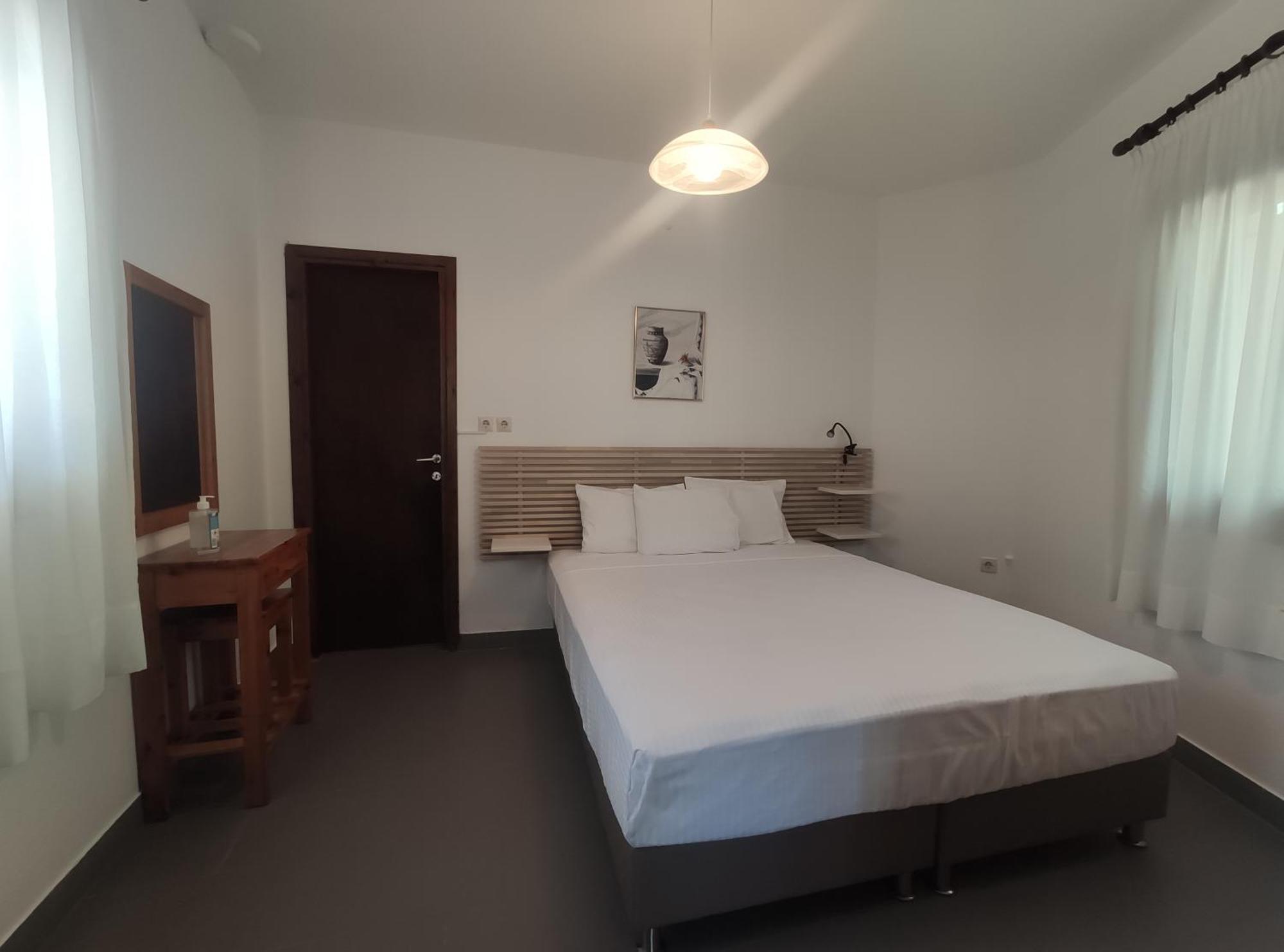 Para Thin Alos Inn Néos Marmarás Exterior foto